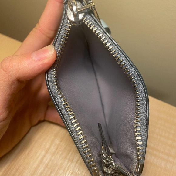 Marc Jacobs Zip Wallet - Picture 5 of 6